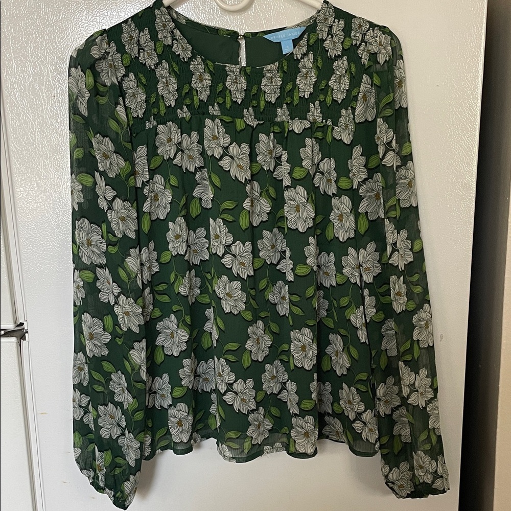 Draper James Small Green Floralโ Blouse